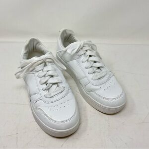 La sheelah Classic White Sneakers